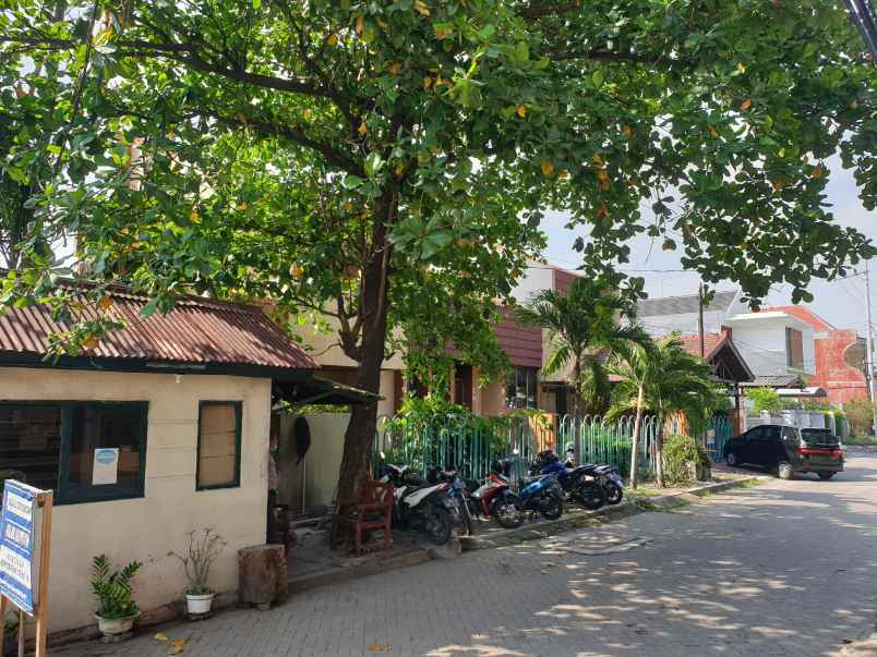 dijual rumah darmo permai timur