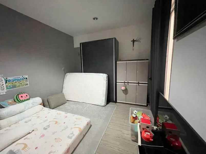 dijual rumah de casa residence lakarsantri surabaya