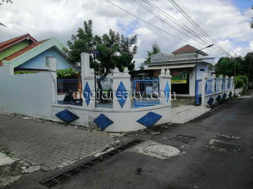 dijual rumah demangan gondokusuman kota