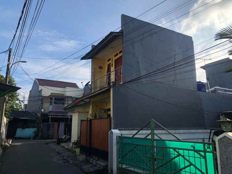 dijual rumah di b mbu apus cipayung jakarta timur