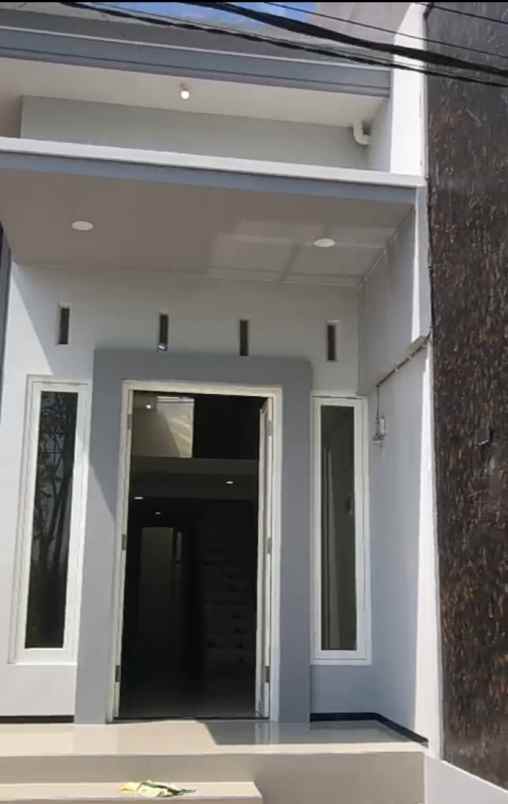 dijual rumah di benowo surabaya barat