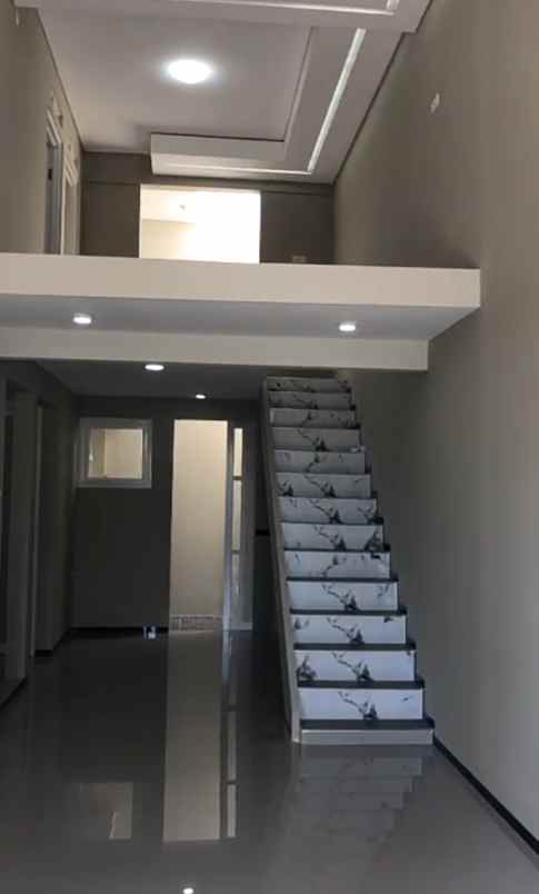 dijual rumah di benowo surabaya barat