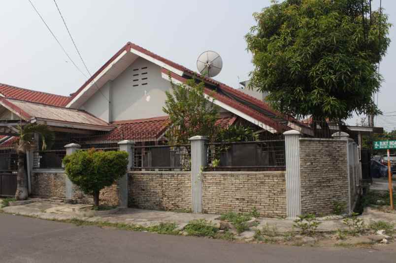 dijual rumah di citra garden 1 jakarta barat