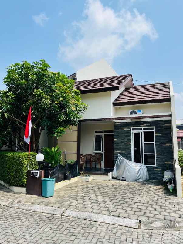 dijual rumah di cluster elang recidency