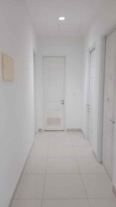 dijual rumah di cluster vernonia summarecon bekasi