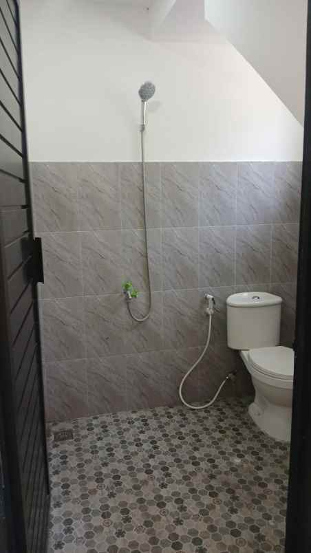 dijual rumah di grandia metropolis ngapo semarang