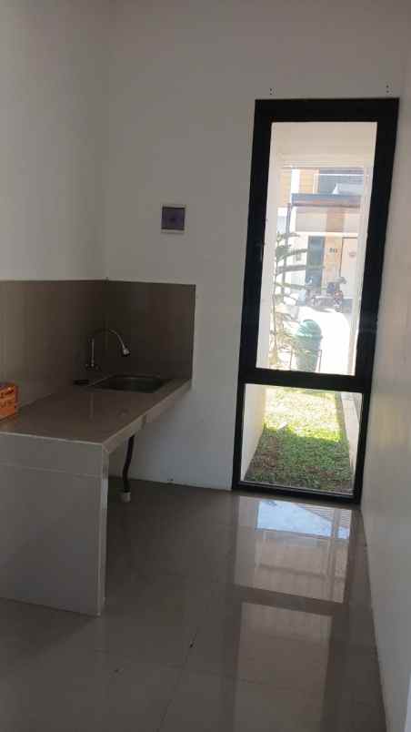 dijual rumah di grandia metropolis ngapo semarang