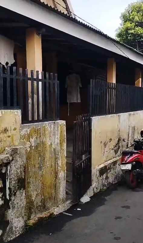 dijual rumah di jl ardio kec ciwaringan kota bogor