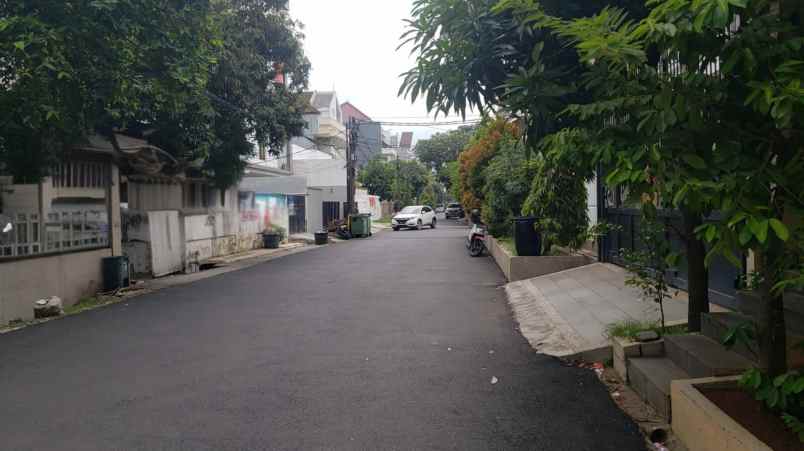 dijual rumah di jl pluit permai jakarta utara