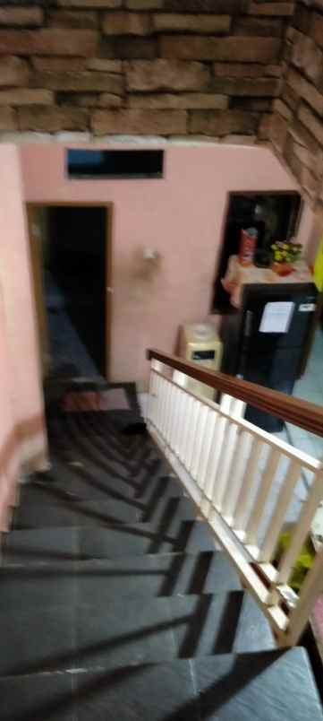 dijual rumah di jual rumah 2 lantai di