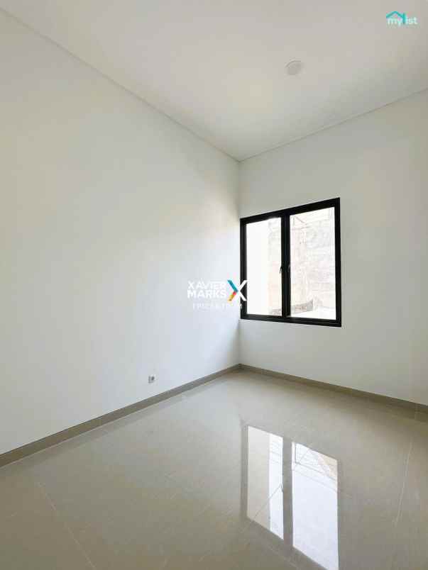 dijual rumah di klampis semolo tengah dekat merr