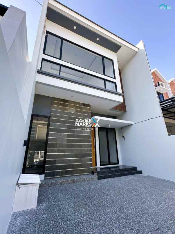 dijual rumah di klampis semolo tengah dekat merr