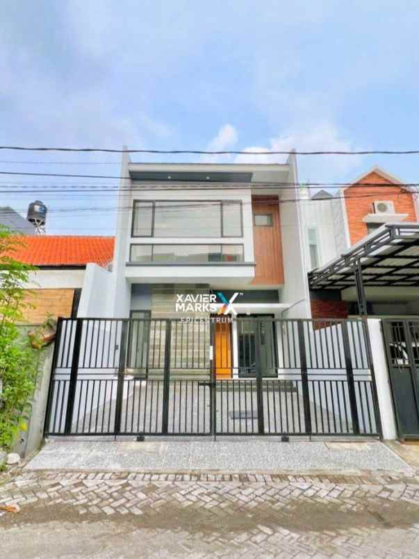 dijual rumah di klampis semolo tengah dekat merr