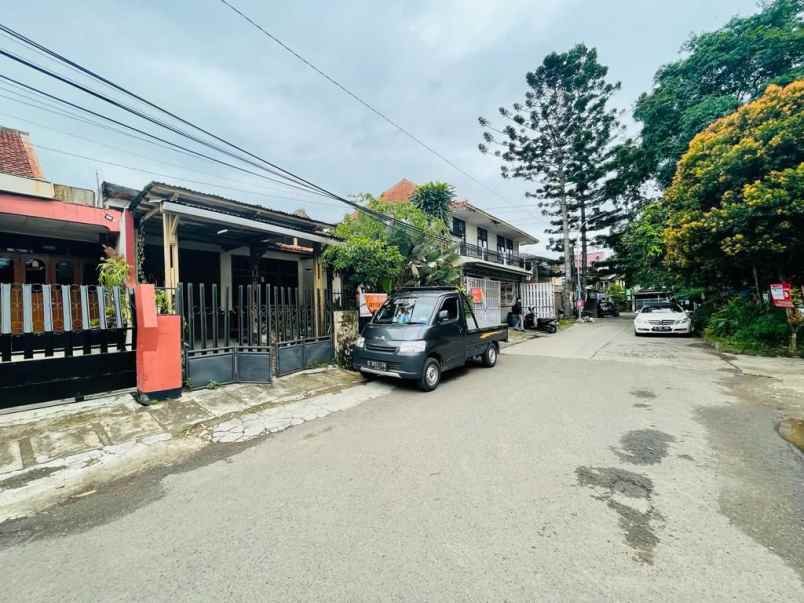 dijual rumah dipusat kota