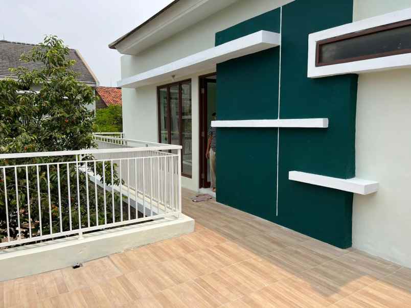 dijual rumah discovery bintaro