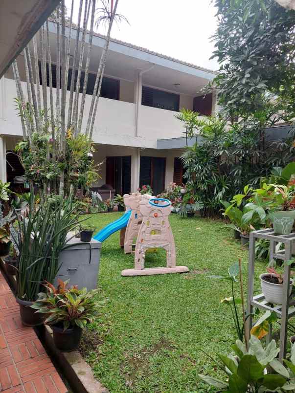 dijual rumah djuanda dago dipatiukur