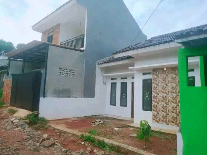 dijual rumah dp 80 jt angsuran 2 5 jt flatt