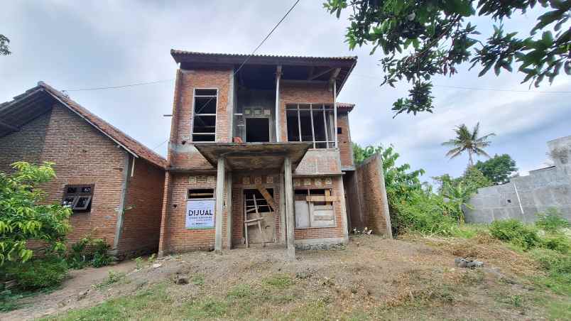 dijual rumah dsn welaran kel