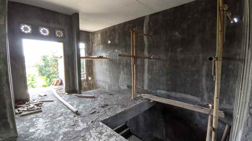 dijual rumah dsn welaran kel