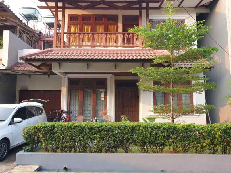 dijual rumah dukuh