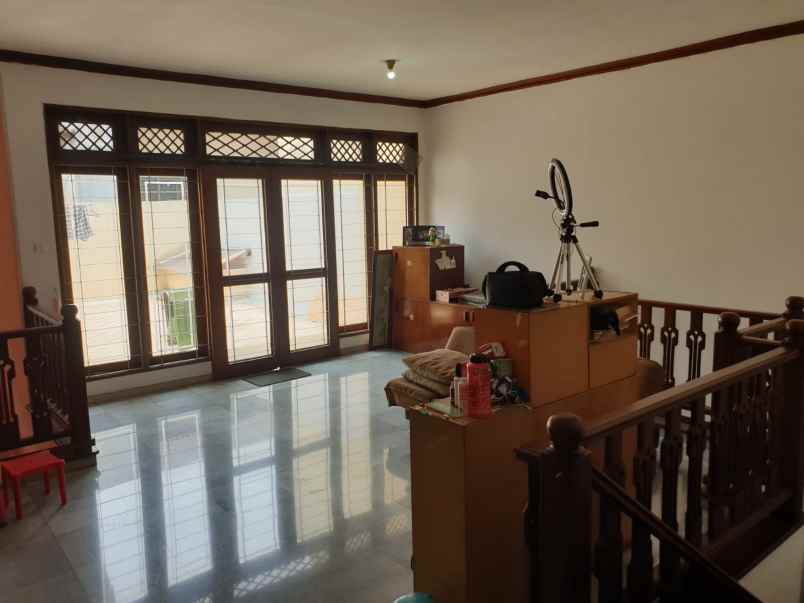 dijual rumah dukuh