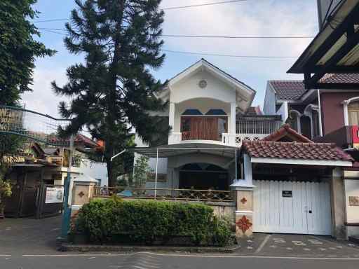 dijual rumah duren sawit