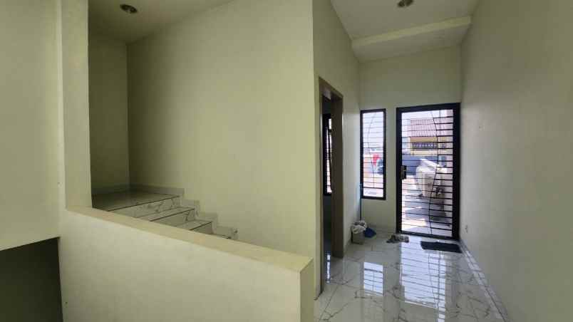 dijual rumah duri kepa kec kb jeruk