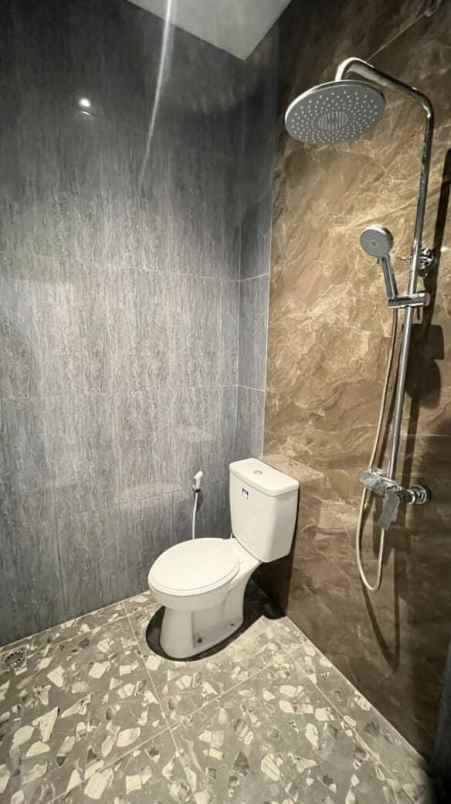 dijual rumah duta lestari