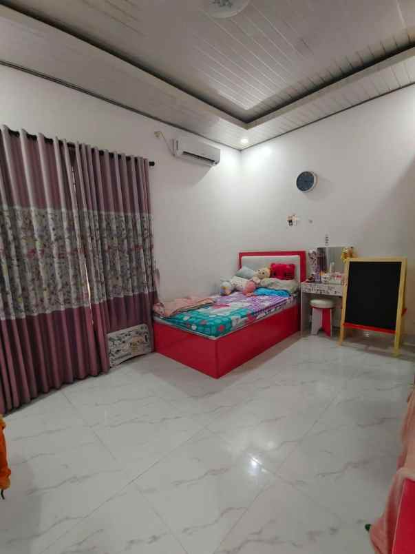 dijual rumah furnished lingkungan nyaman