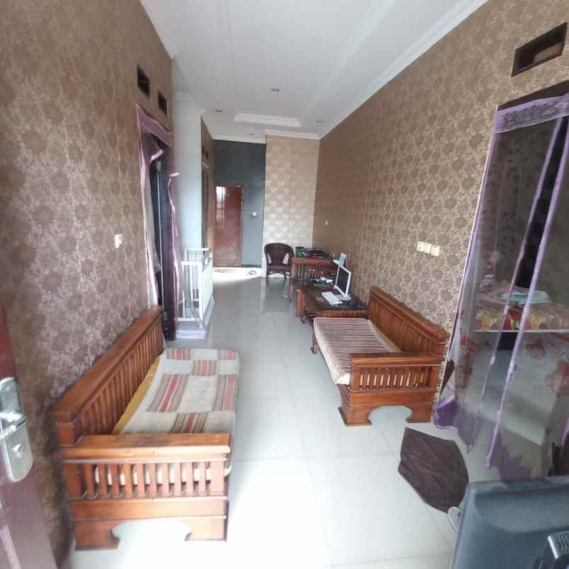 dijual rumah galaxy