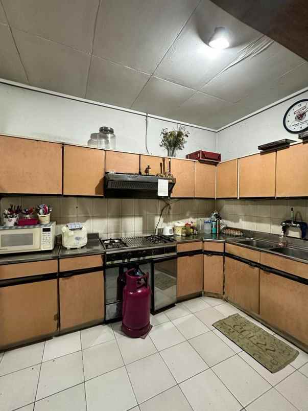 dijual rumah gandaria selatan