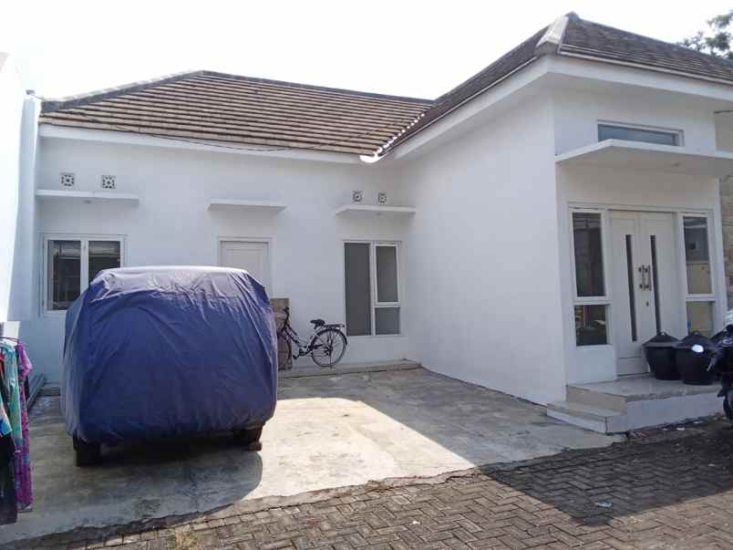 dijual rumah gang dokter soetomo