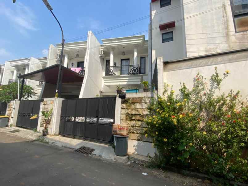 dijual rumah gdc sukmajaya depok