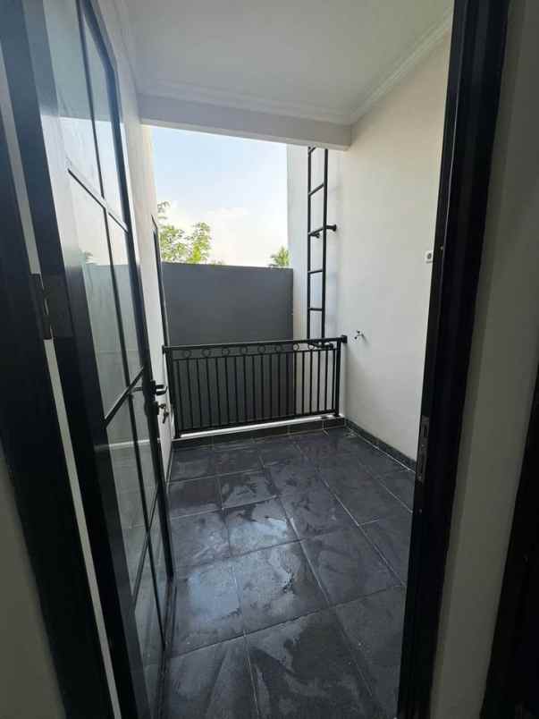 dijual rumah gdc sukmajaya depok