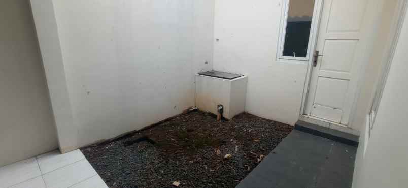 dijual rumah gg rambutan kel jatimurni