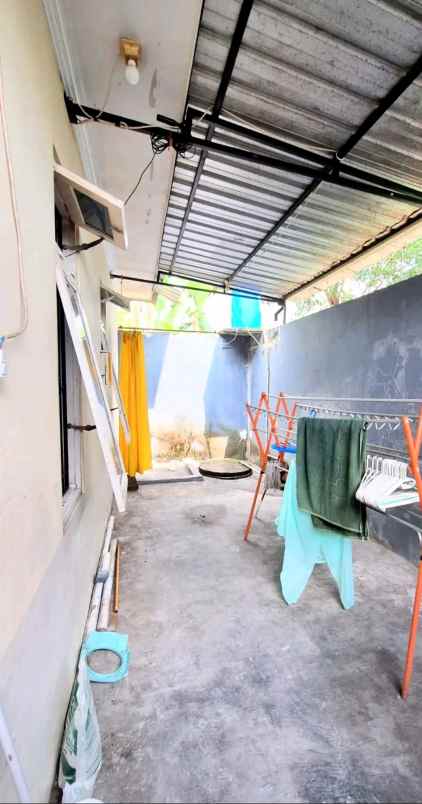 dijual rumah godean km 6