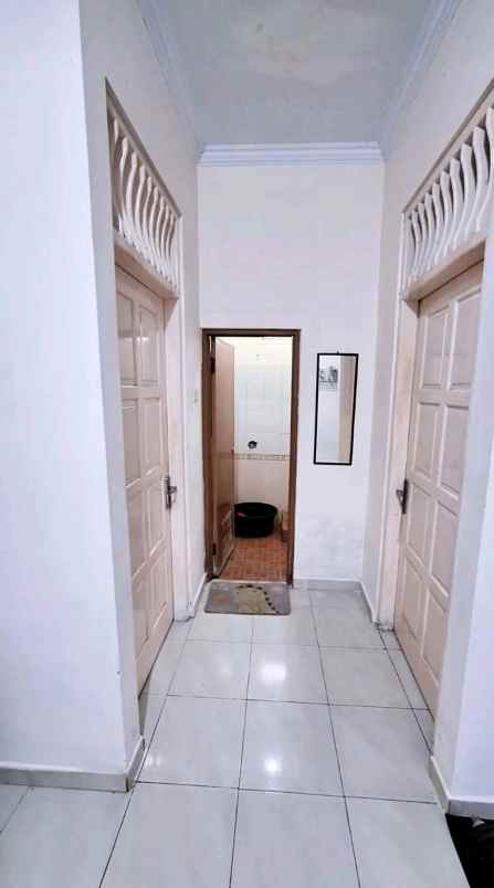 dijual rumah godean km 6