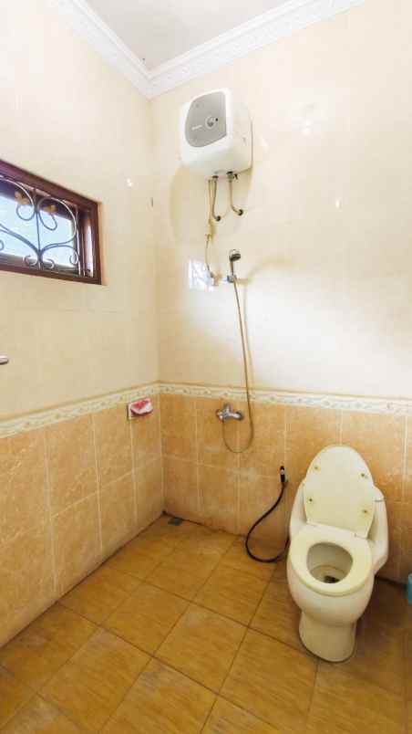 dijual rumah graha kalimas 1 jl kwitang