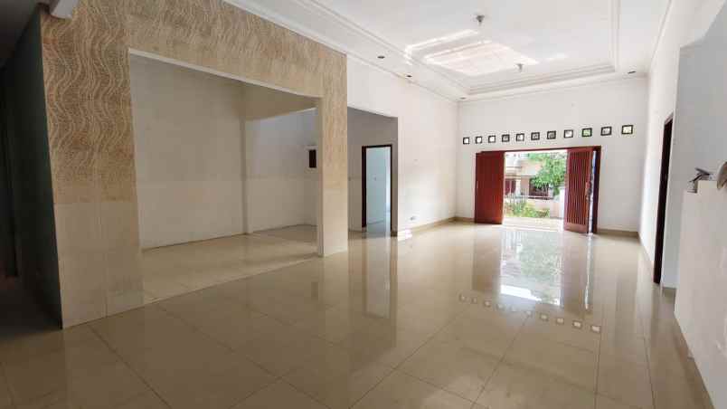 dijual rumah graha kalimas 1 jl kwitang