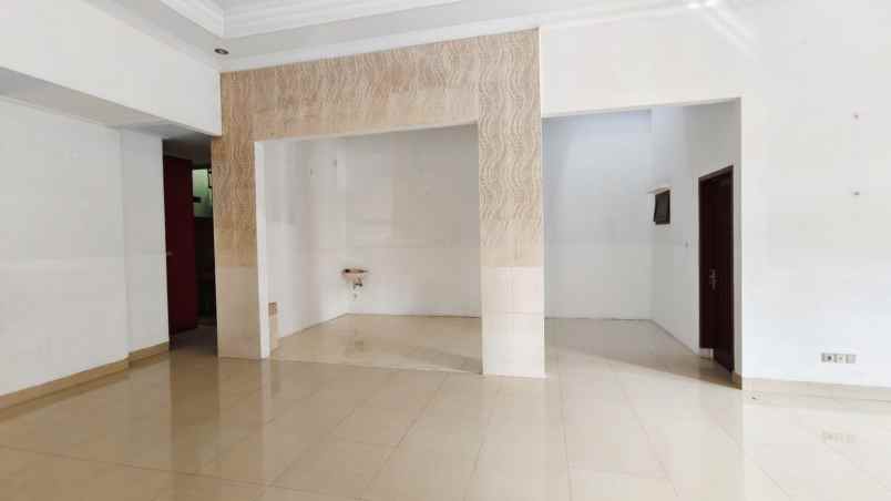 dijual rumah graha kalimas 1 jl kwitang