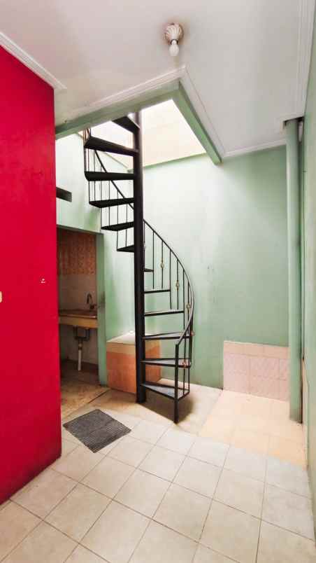 dijual rumah graha kalimas 1 jl kwitang