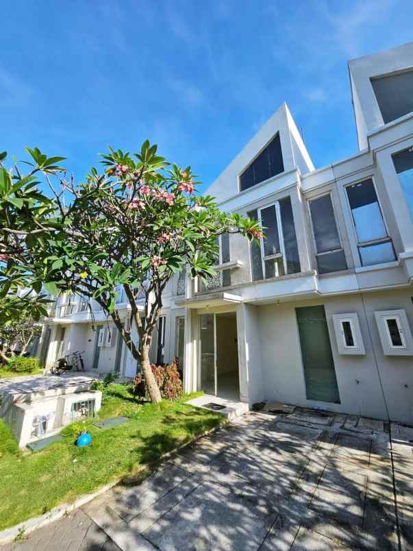 dijual rumah grand pakuwon tandes