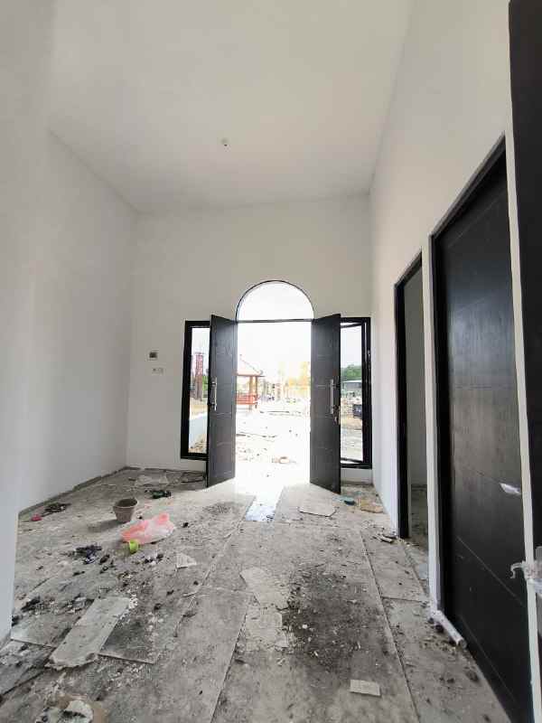 dijual rumah grand sedati regency