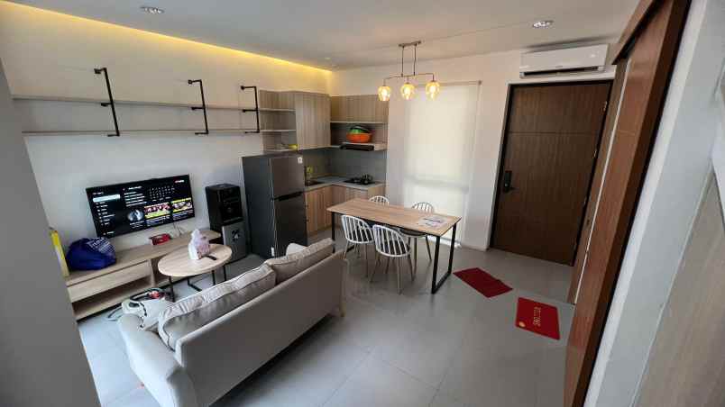 dijual rumah grand wisata