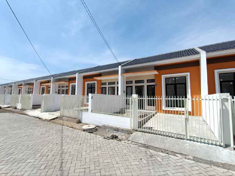 dijual rumah green mansiom juanda