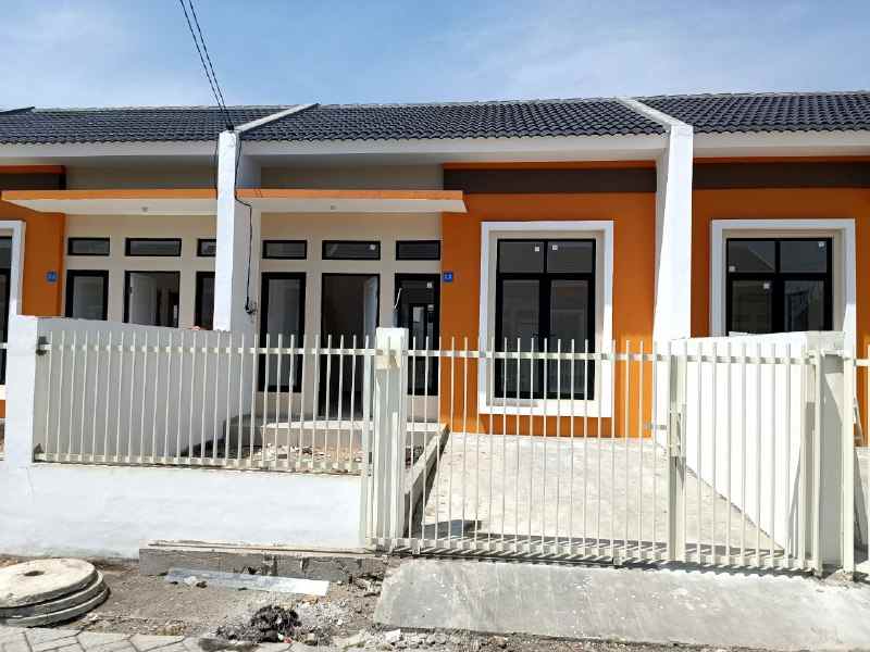 dijual rumah green mansiom juanda