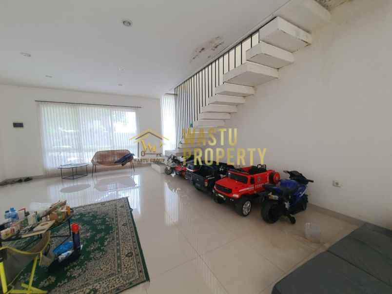 dijual rumah green poca residence