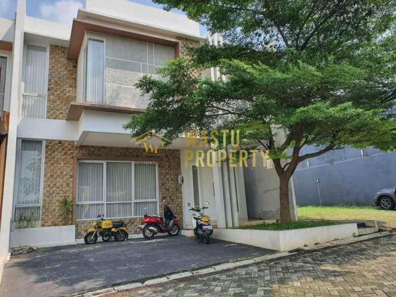 dijual rumah green poca residence