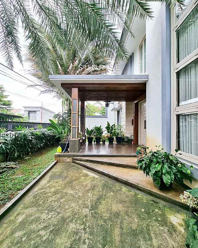 dijual rumah hampir ke pondok indah