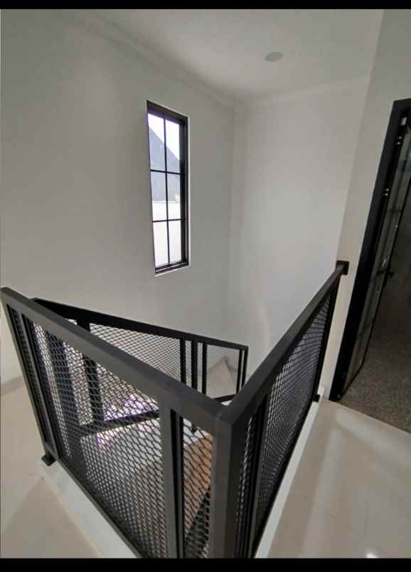 dijual rumah harapan indah